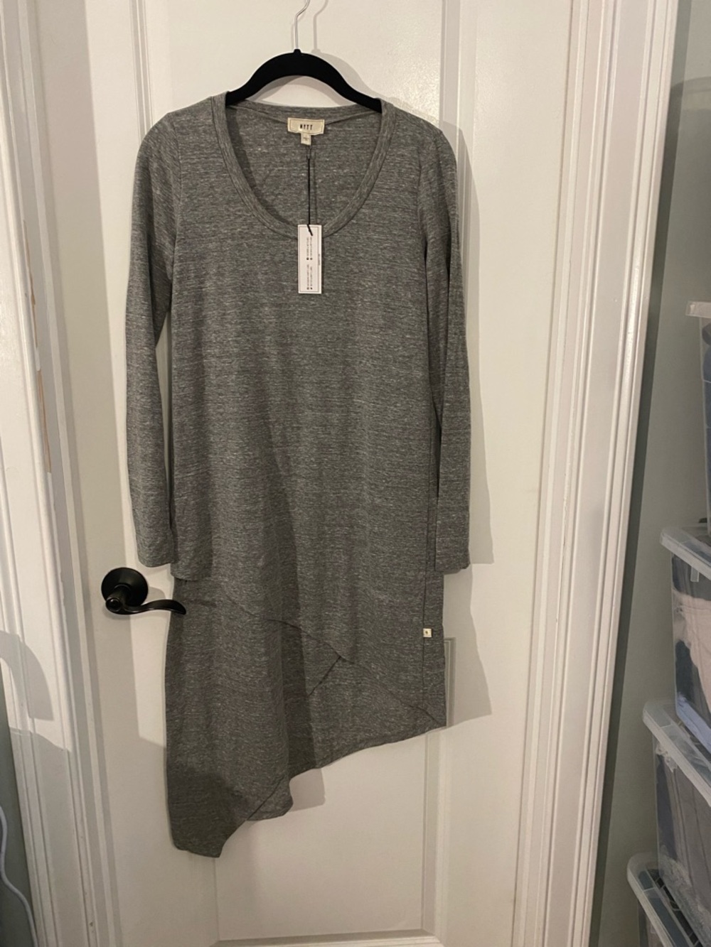 NWT NYTT Gray Asymmetric V-Neck Jersey Dress - Picture 2 of 10